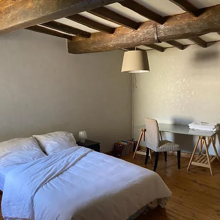 Chez Ashley Homestay *