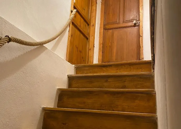 Проживание в семье Chez Ashley Lissac (Ariege)